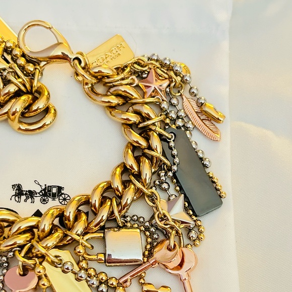 💰SOLD💰NWOT VERY RARE Coach Charm Bracelet - Picture 11 of 12